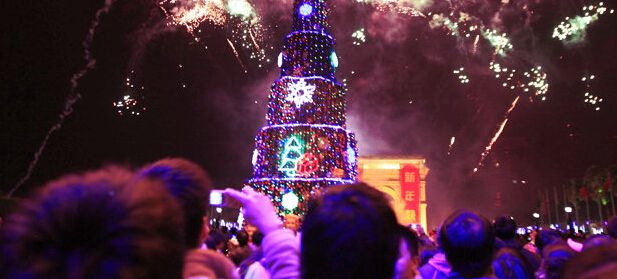 How is Christmas in China Celebrated by Natives and Foreigners?