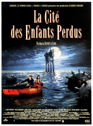 CITY OF LOST CHILDREN, (aka LA CITE DES ENFANTS PERDUS), from left: Ron Perlman, Judith Vittet on French poster art, 1995, ©Sony Pictures Classics